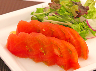 トマトサラダ